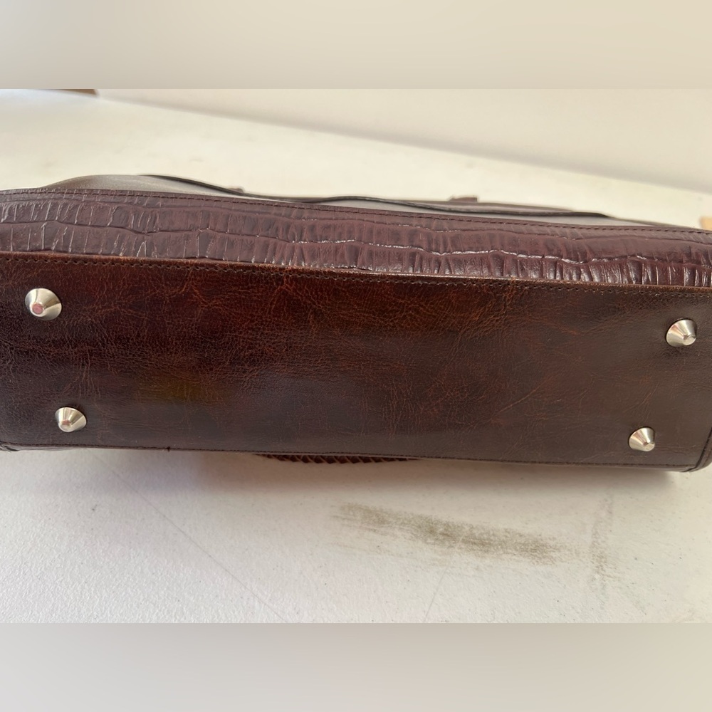 VINTAGE BROWN LEATHER HANDBAG W/SILVER ACCENTS. CROC TEXTURE BRAIDED HANDLES - Picture 6 of 10
